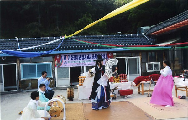 img042.jpg