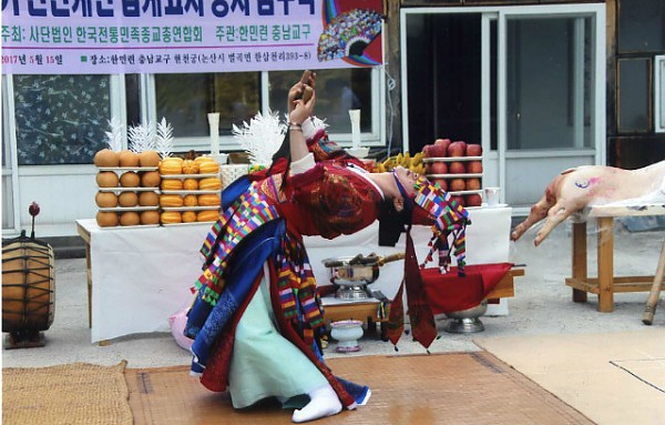 img065.jpg