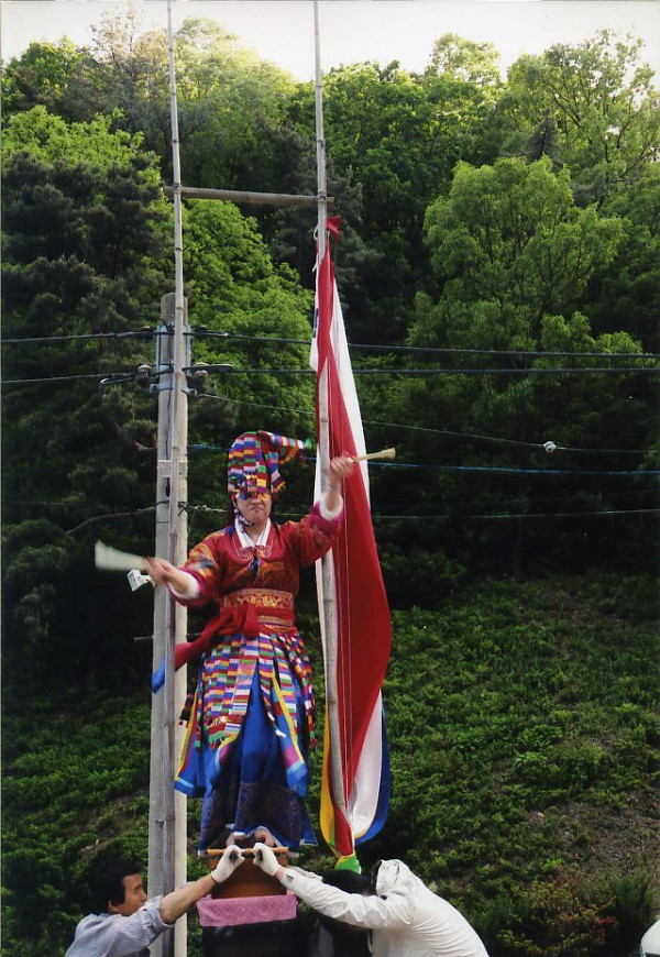 img026.jpg